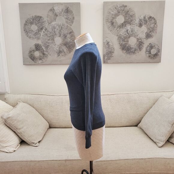 Danskin Criss Cross Tunic Shirt Sweatshirt - size Large in Gray. - Picture 8 of 13